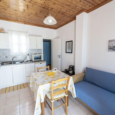 Filoxenia Apartments Chalki Town 외부 사진