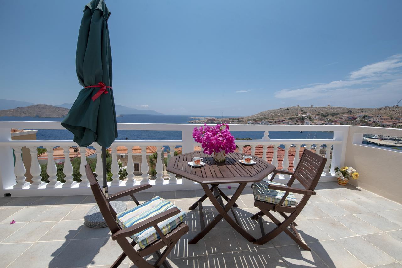 Filoxenia Apartments Chalki Town 외부 사진