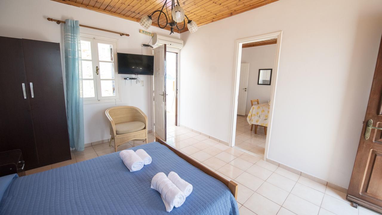 Filoxenia Apartments Chalki Town 외부 사진