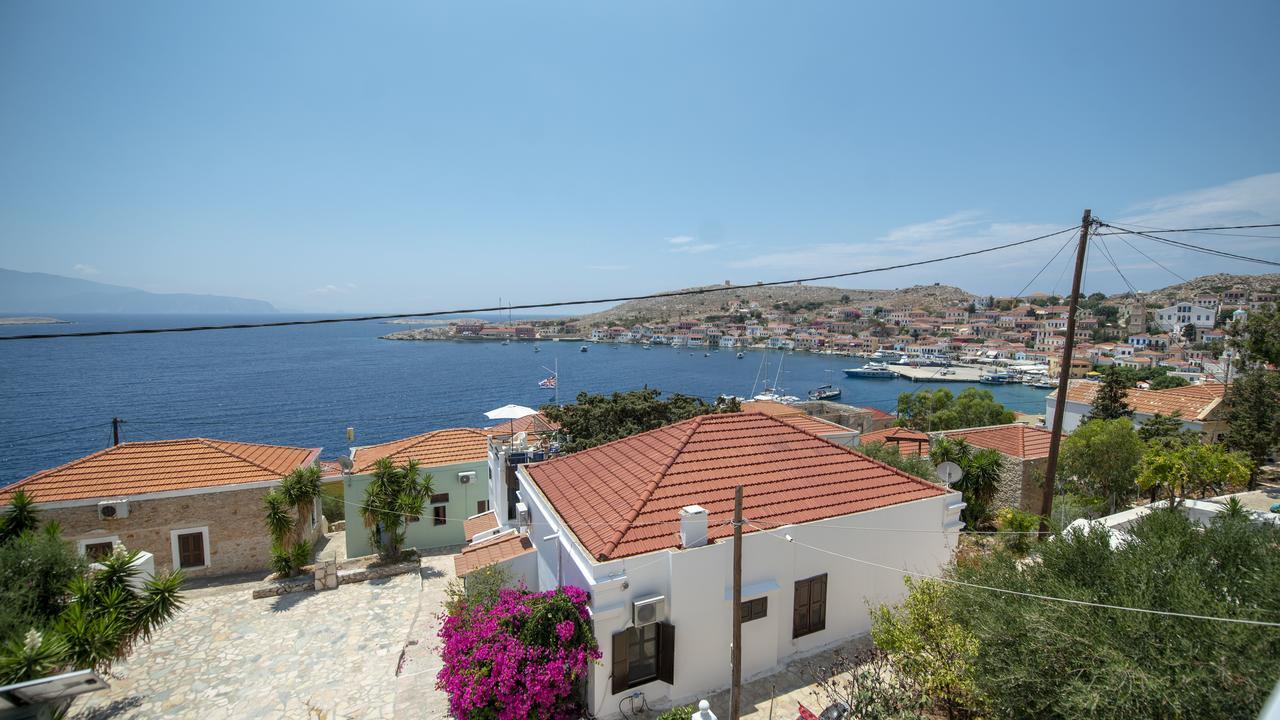 Filoxenia Apartments Chalki Town 외부 사진